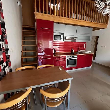 City Apartman Haz Balatonlelle Exterior photo